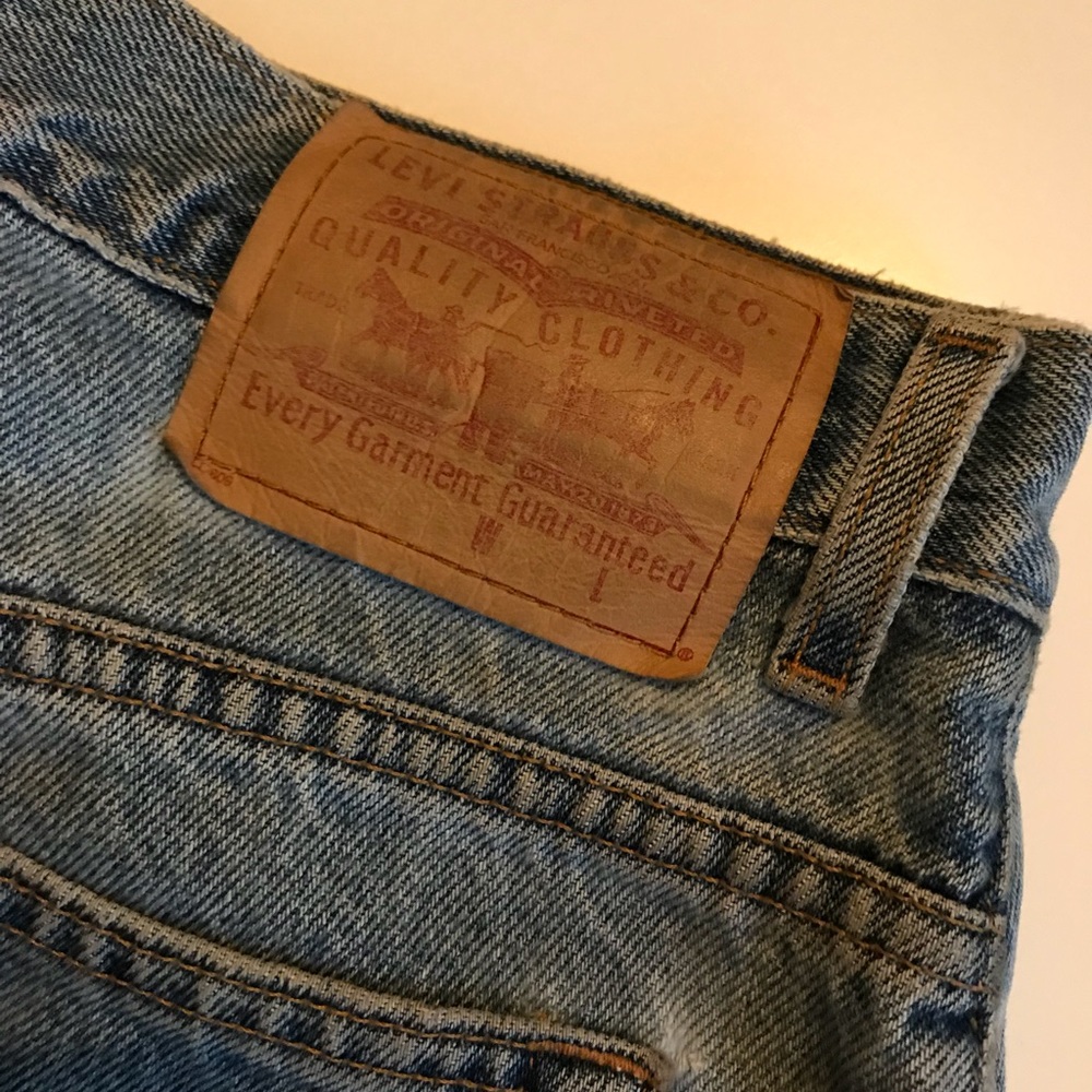 Levi Mom Shorts